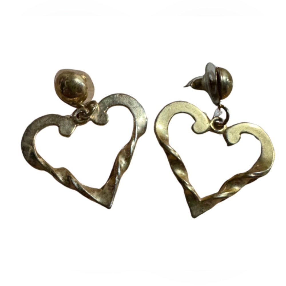 Vintage gold toned heart earrings